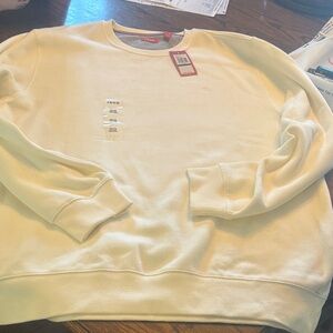 Izod Men's Off-White Crewneck Sweater